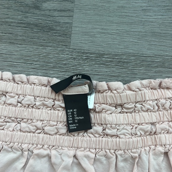 H&M Off the Shoulder Blouse - Picture 3 of 5